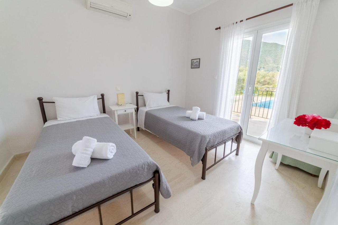 Villa Adonis Halikounas Luaran gambar