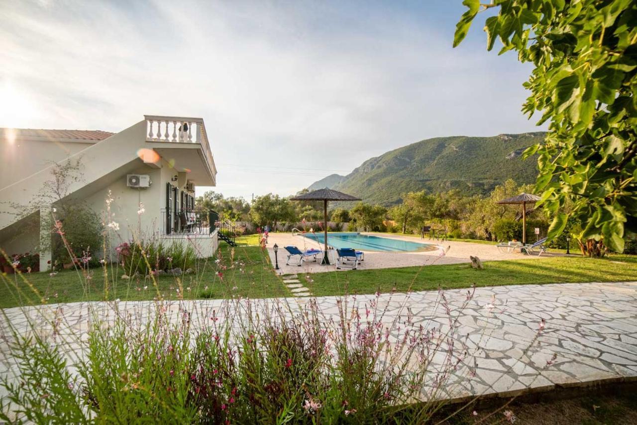 Villa Adonis Halikounas Luaran gambar