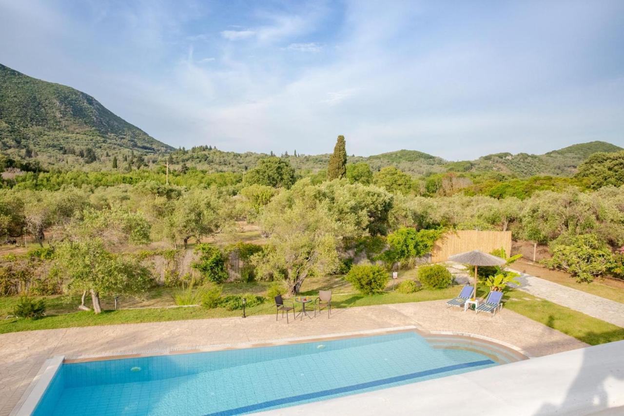 Villa Adonis Halikounas Luaran gambar